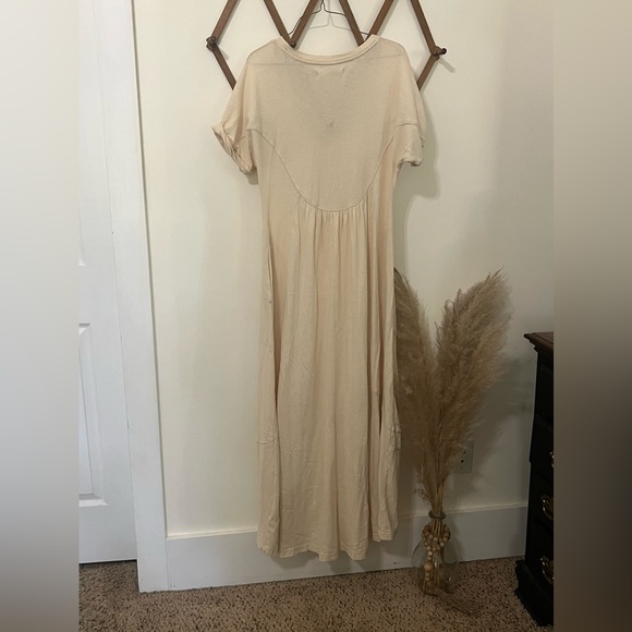 NWOT Free People Beach cream maxi dress size SP - Picture 4 of 13